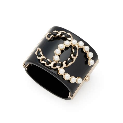 chanel pearl bracelet fake|chanel cuff bracelet price.